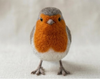 Needle Felt Robin Bird Figurine | Handmade Wool British Garden Bird Keepsake