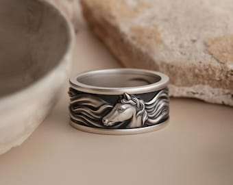 Galloping Horse Ring 925 Sterling Silver Oxidized Finish Equestrian Jewelry Animal Statement Band Unisex Gift for Horse Lover