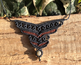 collar de micro macramé