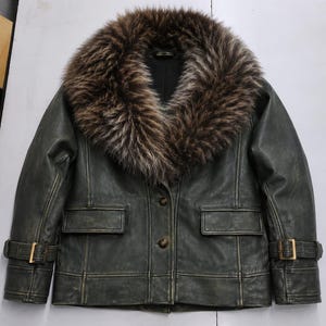 Mens and Women Genuine Leather Green Trench Coat, Vintage Style, genuine Fur Collar Winter Overcoat