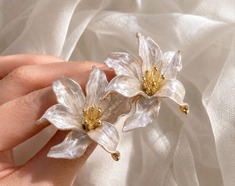 Oversized White Lily Flower Statement Earrings, Gold Accents,Sterling Silver Posts, Waterproof Bridal Jewelry