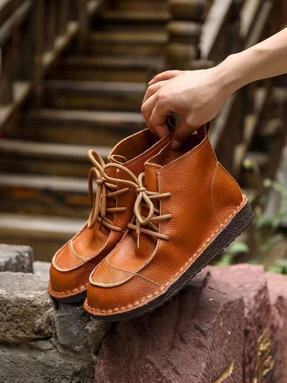 Handmade Leather Boots Soft Full Grain Fleece-lined High-top Shoes Women Lace-Up Ankle Boots Valentine Gifts