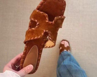 Sandalias bohemias de ante hechas a mano con tacón bajo, sin cordones, ideales para la transición entre primavera y verano. Elegantes, con tacón de 4 cm. Regalo perfecto para el Día de la Madre.