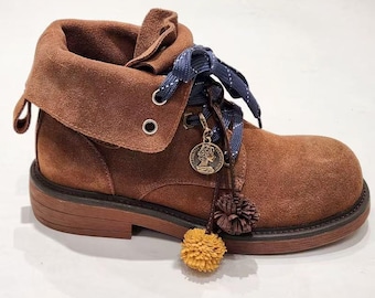 Handgefertigte Wildleder Damen Wanderstiefel Outdoor Martin Booties Frühling Camping Weg zu Fuß Bequeme Ganztagsschuhe Muttertagsgeschenk