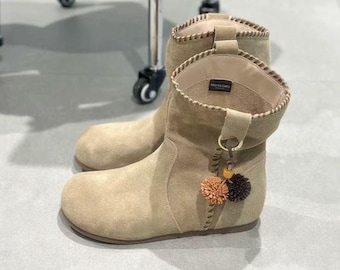 Bottines en cuir bohème faites main pour femmes, mocassins en daim, chaussures de festival plates confortables, chaussons de voyage de printemps, cadeau de fête des mères