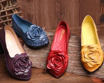 Handmade Leather Floral Loafers Women, Boho Rose Shoes, Soft Sole Comfort Flats, Vintage Slip On Shoes, Mother's Day Gift for Her