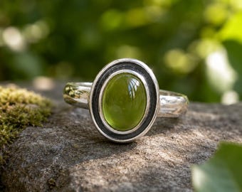 Tourmaline Ring, 925 Sterling Silver Bezel Ring, Oval Cabochon Tourmaline Ring, Green Gemstone Ring, Minimalist Jewelry, Gift for Her.