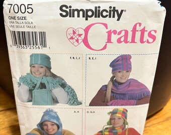 Vintage Simplicity Crafts 7005 Sewing Pattern Fleece Hat Scarf Mittens Winter Accessories Cut