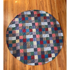Vintage Handmade Patchwork Tablecloth 70" Round Reversible Quilt Style Floral Cottage Farmhouse Table Cover