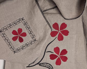 Besticker Leinenschal "Die erste Blume". Handgemacht. Farbe: natur