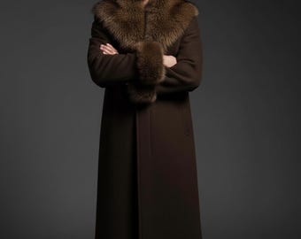 Sobretudo de lã marrom escuro de luxo - Trench coat longo de cashmere - Casaco de pele masculino feito sob medida.