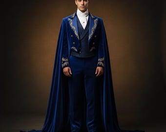 Terno masculino azul royal de veludo com capa longa | Terno de casamento estilo príncipe vitoriano | Conjunto de 3 peças para baile de formatura, festa e cosplay.