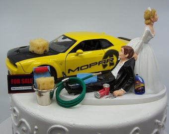 Lavage de voiture AUTO 2018 Dodge Charger capote jaune noire ou rouge Mopar Hellcat mariée et le marié décoration de gâteau de mariage amusante Gâteau du marié