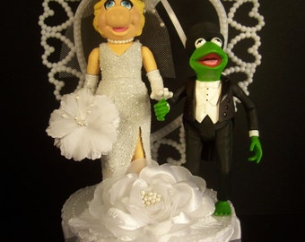 KERMIT the Frog in black Tux & Miss Piggy Wedding Cake Topper FUNNY The MUPPET Show Mayhem