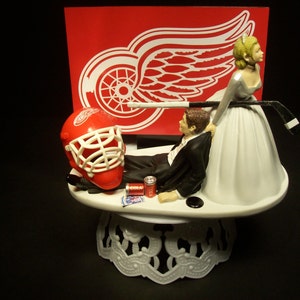 Hockey Sports Team DETROIT RED WINGS Bride and Groom Wedding Cake Topper Funny Groom&#39;s Cake