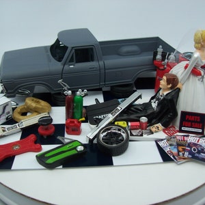 Classic Car Restoration Professional Hobbyist Funny Wedding Cake Topper Ford F-150 Truck 1979 Bride and Groom Awesome Groom&#39;s Cake