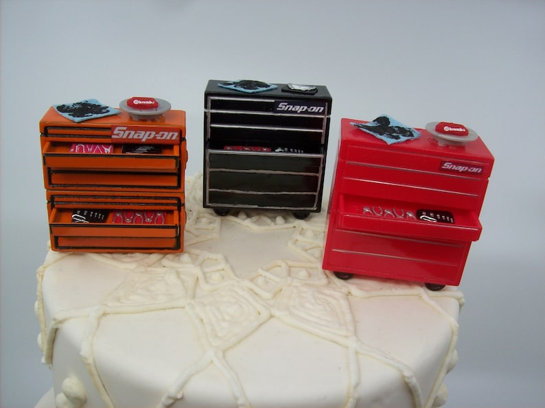 Funny Wedding Cake Topper for Mechanics Auto MECHANIC Custom Blue SNAP-ON Tools Awesome Groom/'s Cake Perfect Humorous Rehearsal Dinner Brown