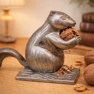 Vintage Squirrel Nutcracker – Rustic Woodland Kitchen Decor – Metal Animal Nut Cracker – Cottage Style Gift
