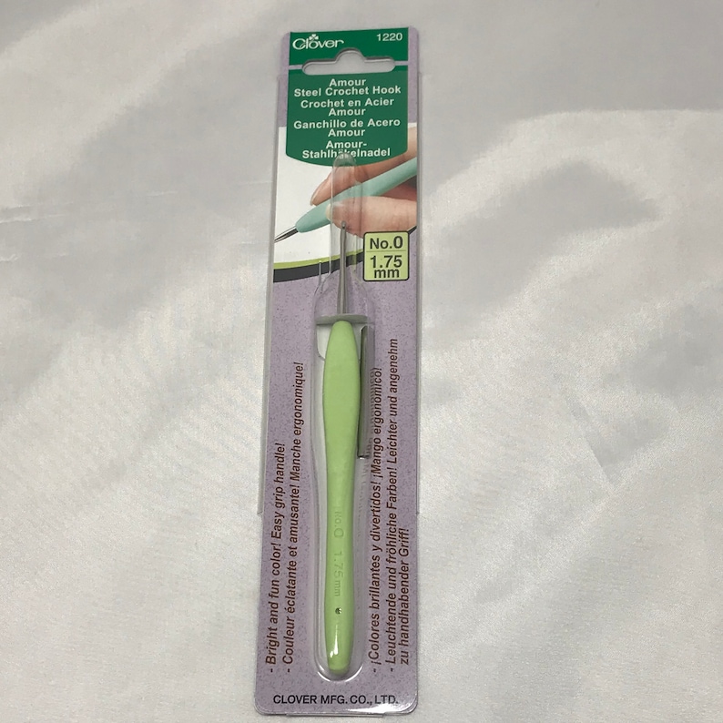 Amour Ergonomic Crochet Hooks Made by Clover 0 2 4 6 Etsy
