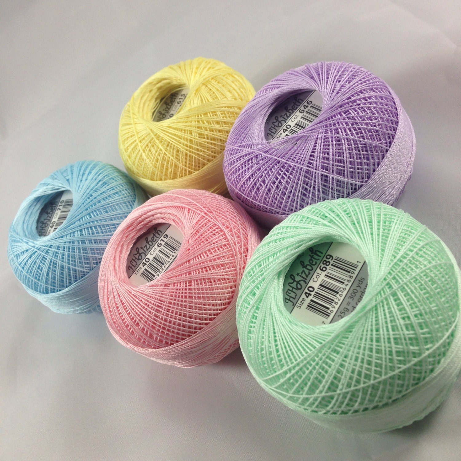 PLEINS bobines - fil de frivolité - taille 40 - Pastels - cinq couleurs - Lizbeth - couleurs 710, 619, 615, 689 et Total 646-1500 Yards PLEINS bobines - - fil de frivolité - - taille 40 - Pastels - cinq couleurs - Lizbeth - couleurs 710, 619, 615, 689 et Total 646-1500 Yards 43b456
