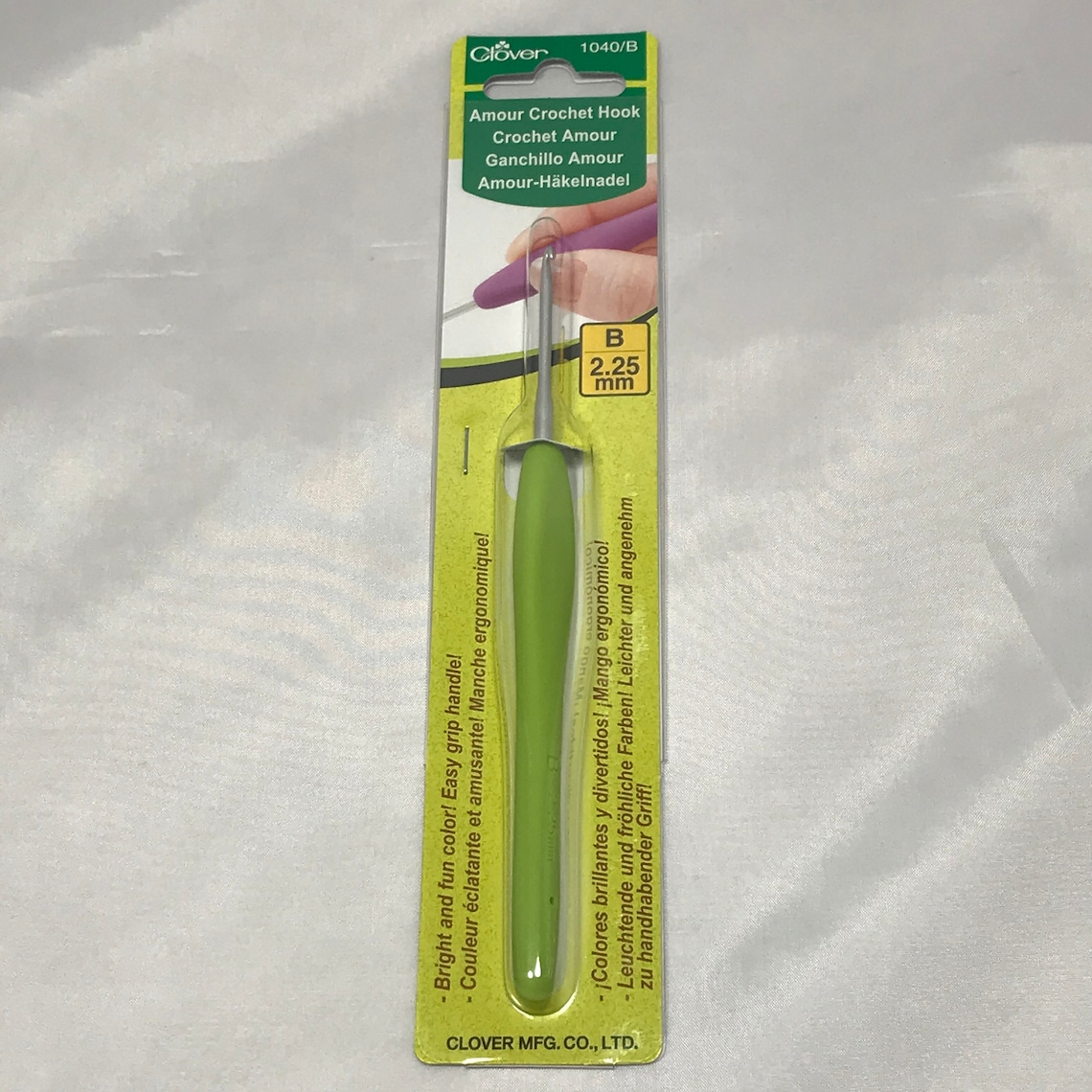 Armour Ergonomic Crochet Hooks by Clover 2 2.25 and 2.75mm Etsy