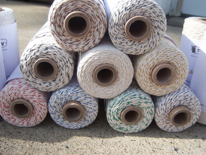 Twinery Twine FULL SPOOL Gunmetal Black 100/% Cotton Bakers Twine 240 Yards New Shimmer Metallics
