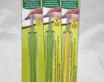 Armour Ergonomic Crochet Hooks by Clover - 2, 2.25 and 2.75mm - Your Choice of Size