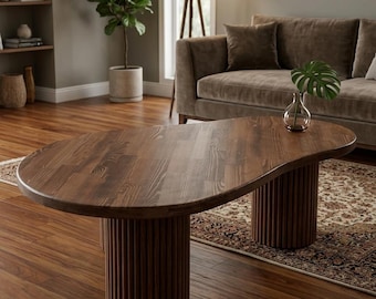 Boho salontafel gemaakt van massief natuurlijk hout, middeleeuwse moderne stijl