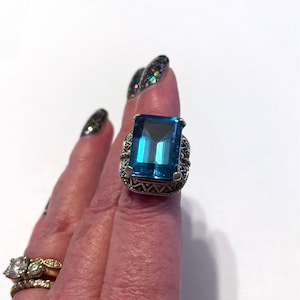 Blue Topaz Ring - 21 Carat Natural Blue Topaz - Solid Sterling Silver - Vintage