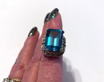 Blue Topaz Ring - 21 Carat Natural Blue Topaz - Solid Sterling Silver - Vintage