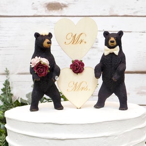 Black Bear Wedding Cake Topper | Animal Cake Topper | Hunting Cake Topper | Rustic Country Wedding Cake Decor | Woodland Forest Cake Topper