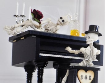 Skeleton Wedding Cake Topper | Romantic Gothic Halloween Wedding Cake Decor | Personalized Miniature Piano Cake Topper