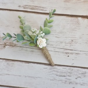 Eucalyptus & Babies Breath Wedding Boutonniere | White Rose Groomsmen Lapel Pin | Rustic Wedding Greenery Boutonnieres | Twine Boutonniere