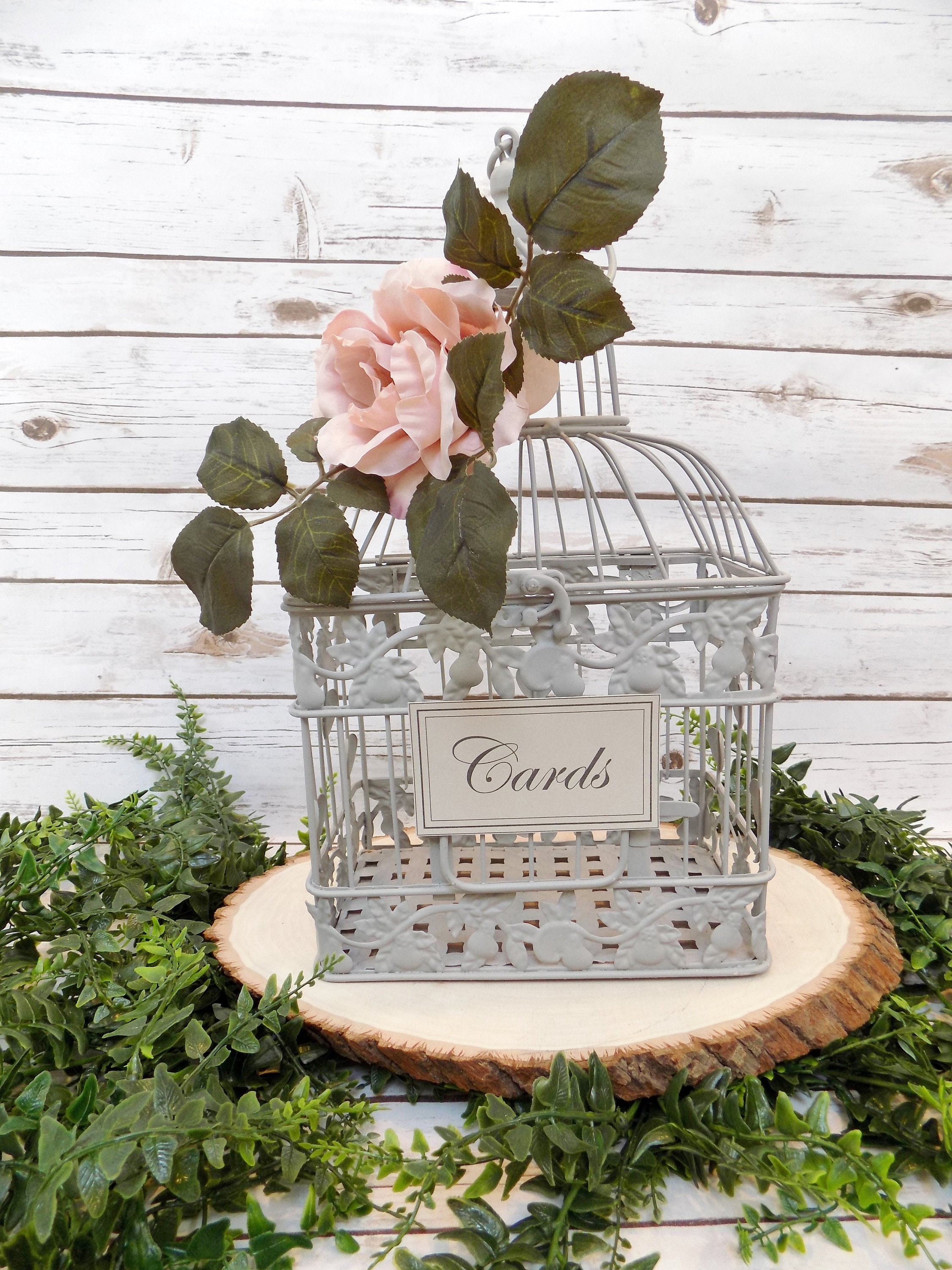 How to decorate a birdcage for wedding cards | Beachweddingtips.com