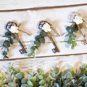 Antique Victorian Style Skeleton Key Wedding Boutonniere for Gothic Wedding | Eucalyptus and Rose Boutonniere Lapel Pins