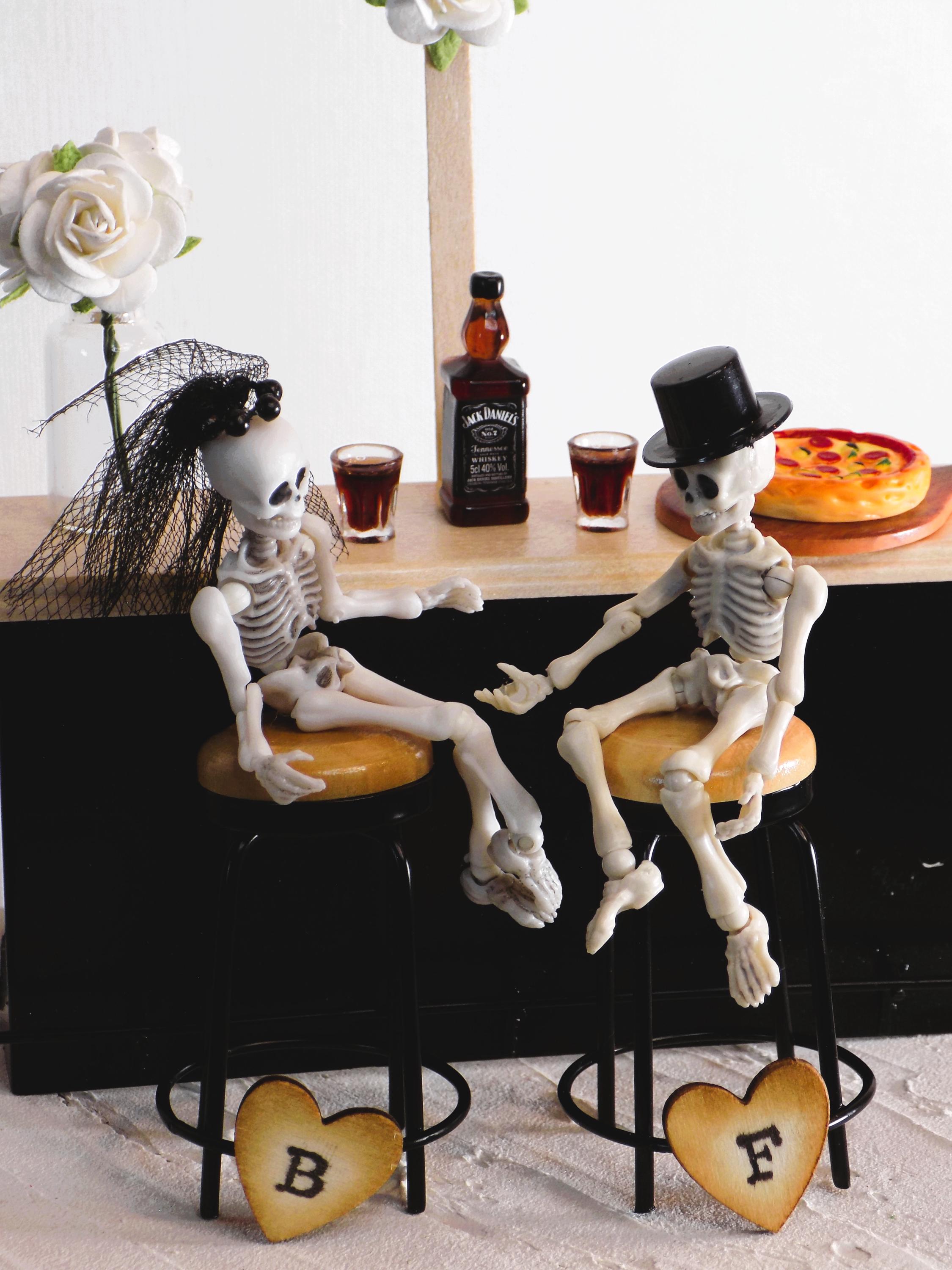 Drunk in Love Skeleton Wedding Cake Topper | Gothic Halloween Wedding Drunk in Love Skeleton Wedding Cake Topper | Gothic Halloween Wedding