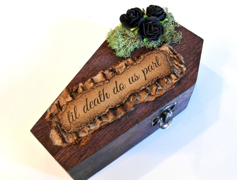 coffin ring box