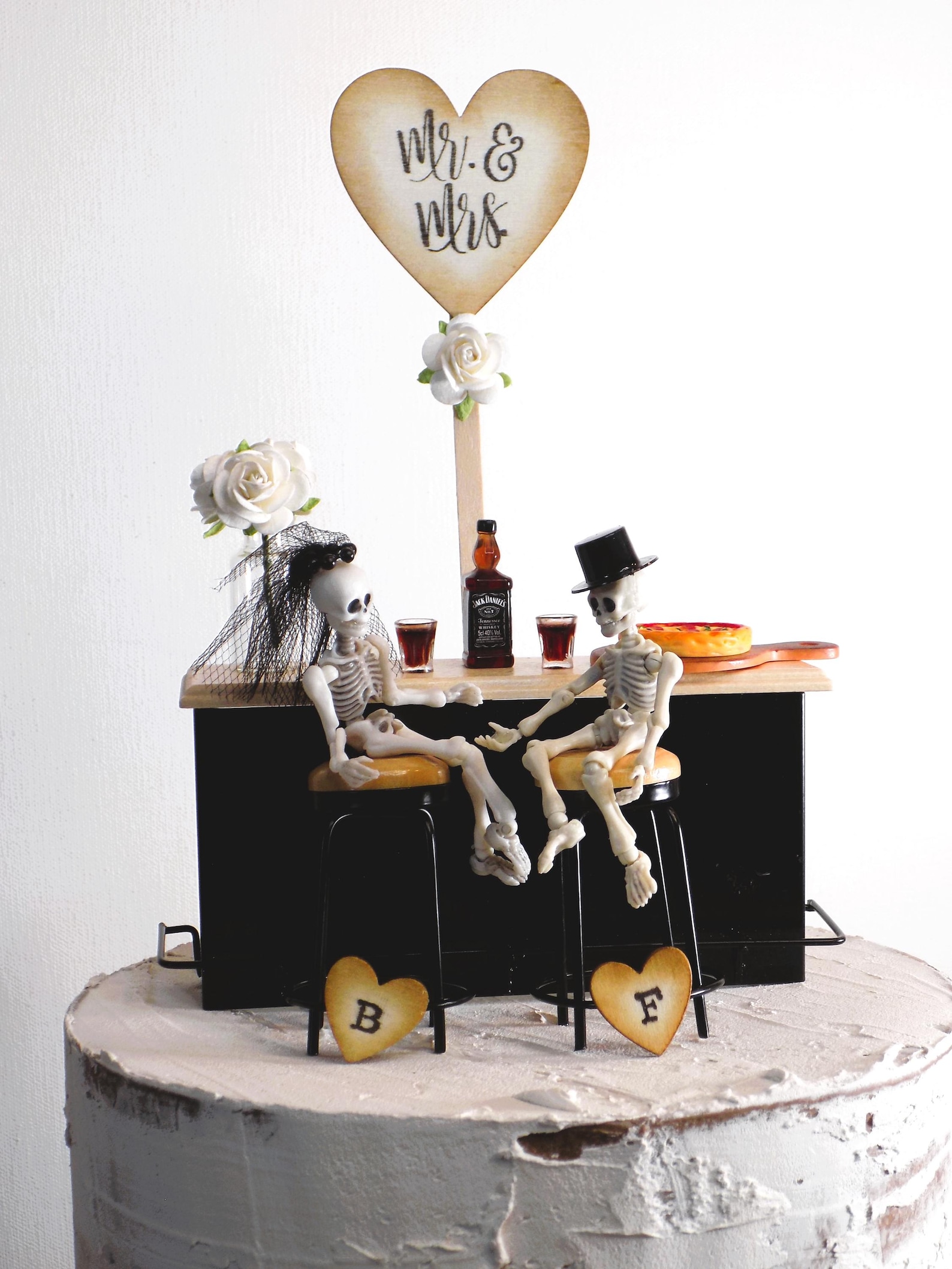 Drunk in Love Skeleton Wedding Cake Topper | Gothic Halloween Wedding Drunk in Love Skeleton Wedding Cake Topper | Gothic Halloween Wedding