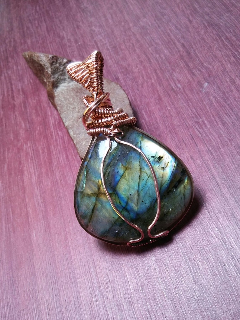 hand made setting Model Jb#100. Green Copper Yellow Pendant LABRADORITE Spectrolite WIRE WRAPPED,100 Blue
