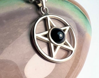 PENTACLE, Magickal, 7MM, BLACK ONYX, 22mm Diameter, Pentagram, Sterling Silver, Magic with a stainless steel chain