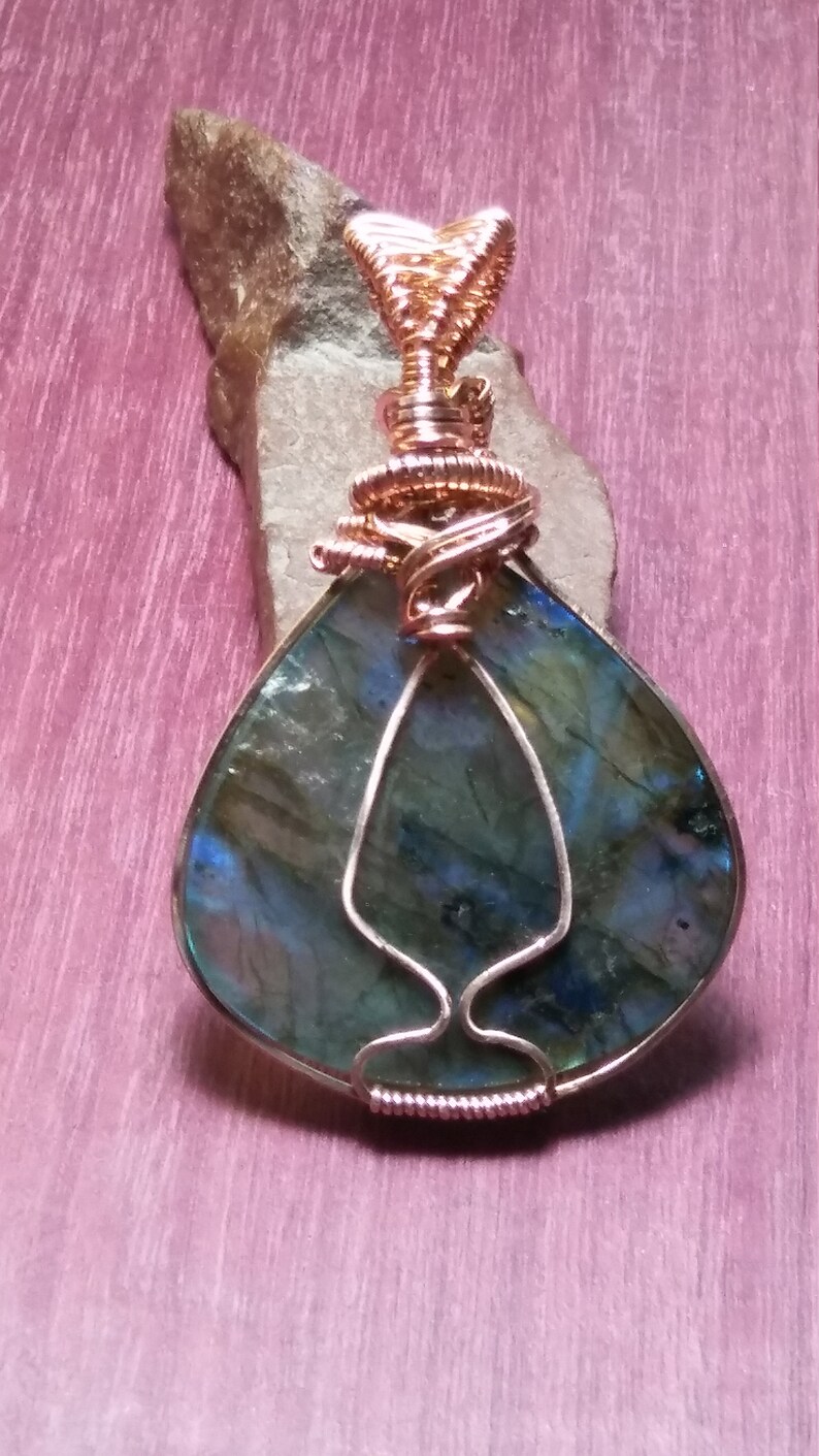 hand made setting Model Jb#100. Green Copper Yellow Pendant LABRADORITE Spectrolite WIRE WRAPPED,100 Blue