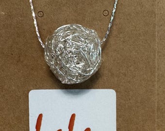 Collar “Trame di Luce” – una pieza única hecha a mano.