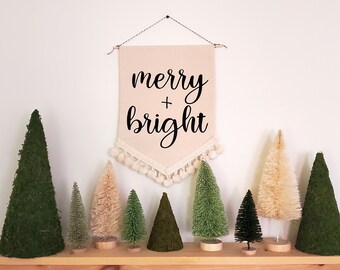 Merry and Bright Banner, Christmas Banner, Christmas wall art, Christmas wall hanging, Holiday wall décor, boho Christmas wall hanging