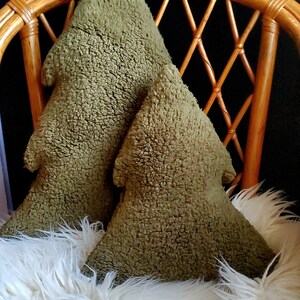 Green sherpa plush Christmas Tree pillow, Tree plush pillow, Christmas Tree décor, Tree shaped pillow, soft plush Christmas pillow, image 2