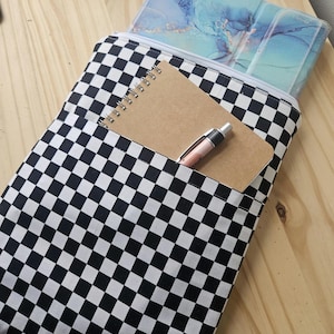 Black and White Checkered Padded E Reader or Book Sleeve w/ Pocket, Padded E reader Sleeve, Book sleeve, Gifts for Book Lovers, Kindle Case