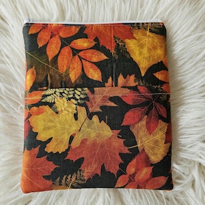 Autumn Leaves Padded Kindle E Reader or Book Sleeve w/ Pocket, Padded E reader Sleeve, Book sleeve, Gifts for Book Lovers, Bookworm