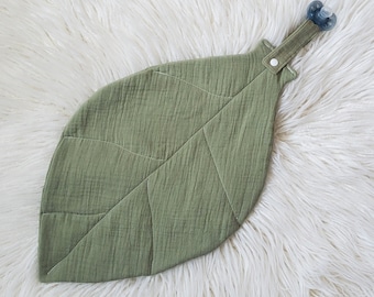 Cotton Muslin Leaf Lovey Burp Cloth Paci Holder, muslin paci saver, muslin leaf shaped love, Muslin burp cloth, gender neutral baby gift