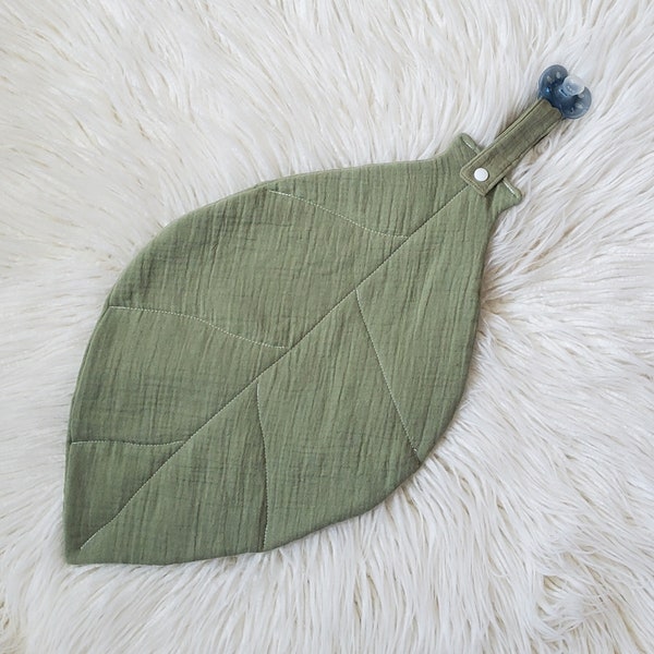 Cotton Muslin Leaf Lovey Burp Cloth Paci Holder, muslin paci saver, muslin leaf shaped love, Muslin burp cloth, gender neutral baby gift