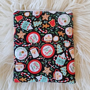 Christmas Padded Kindle E Reader or Book Sleeve w/ Pocket, Padded E reader Sleeve, Book sleeve, Gifts for Book Lovers, Bookworm holiday gift
