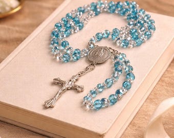 Colgante de rosario de cristal azul para coche – Decoración católica para espejo retrovisor, colgante de cruz de cuentas de cristal, regalo de fe para el coche